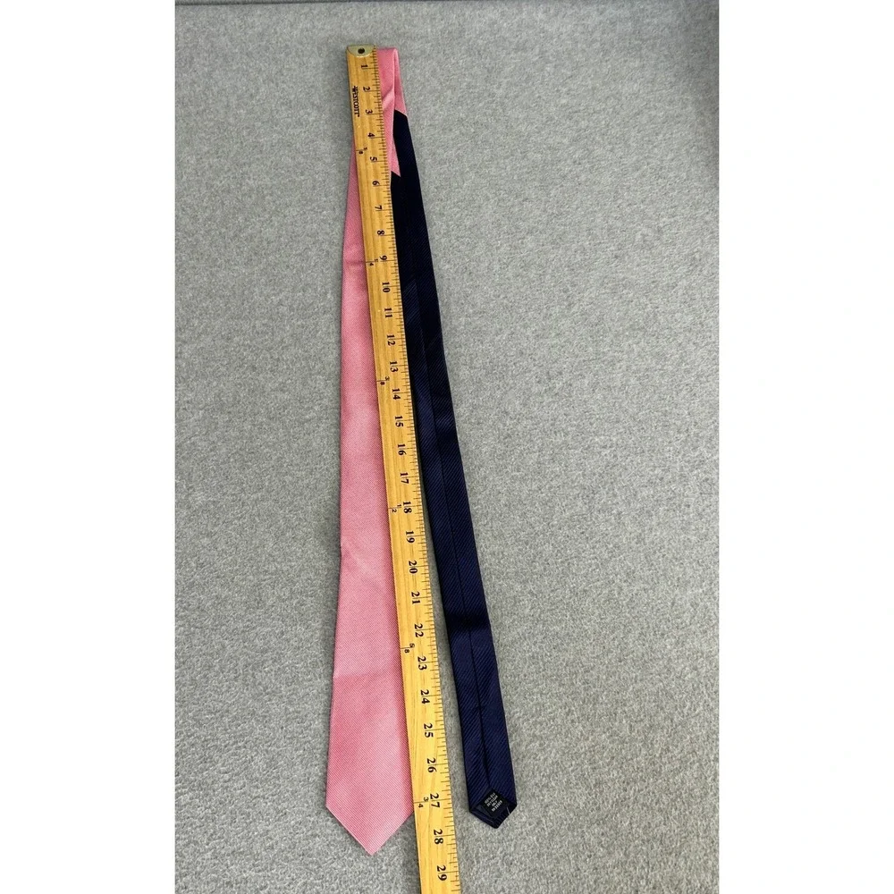 Roundtree & Yorke Slim Necktie Pink Navy Blue Colorblock Preppy Silk Mens Tie